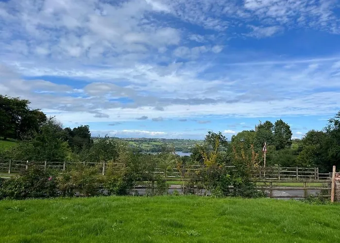 Sladacre 2 Bedroom Converted Barn דירה *