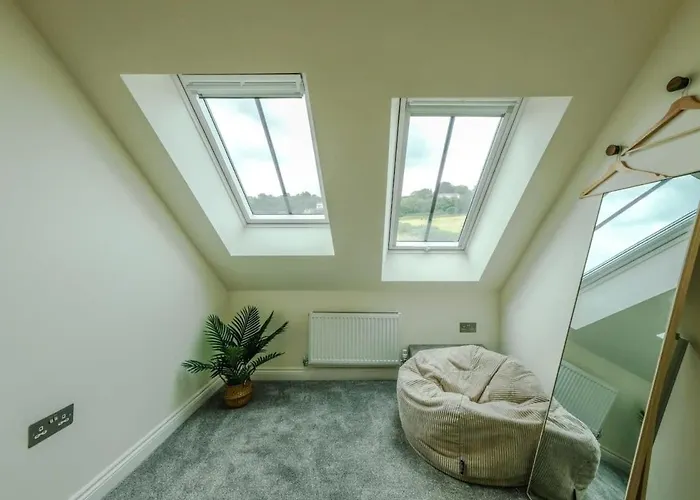 Sladacre 2 Bedroom Converted Barn בריסטול