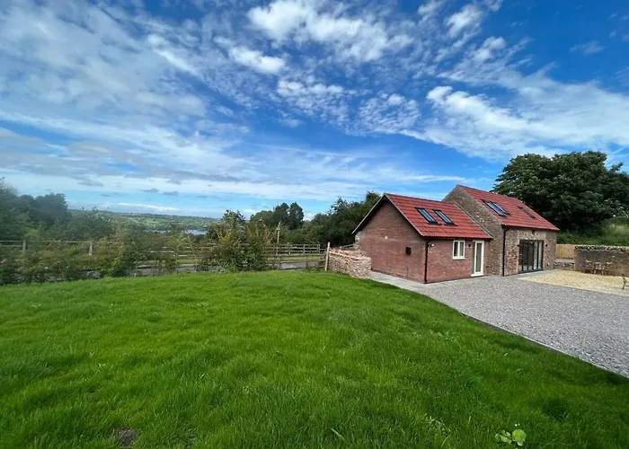 Sladacre 2 Bedroom Converted Barn * Bristol
