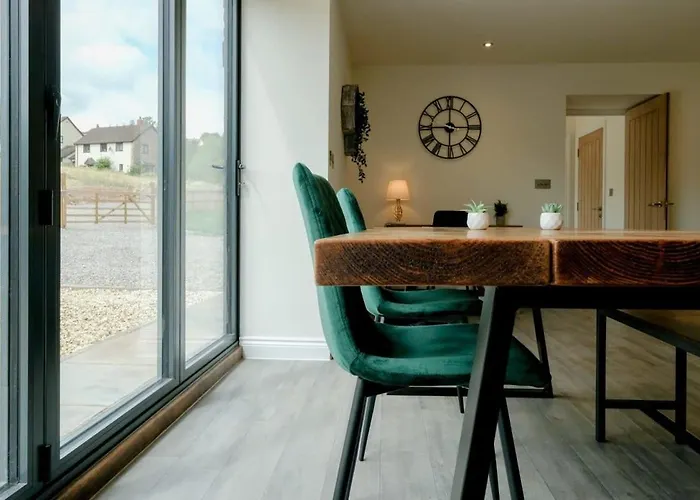 Sladacre 2 Bedroom Converted Barn דירה