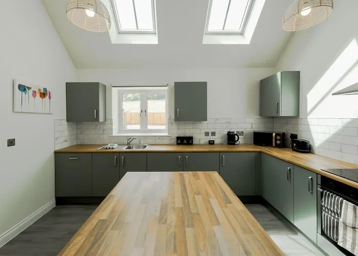 Sladacre 2 Bedroom Converted Barn Bristol